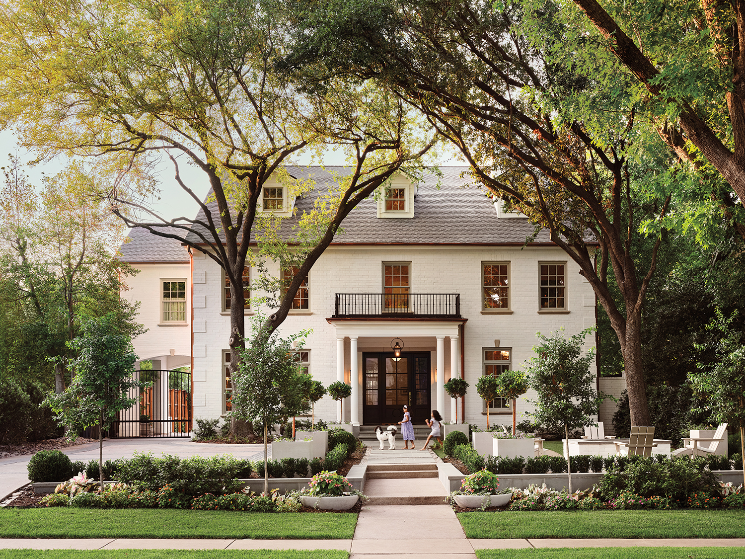 Landian listing agent meeting client in Fort Worth